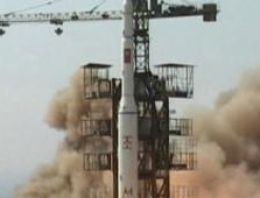 Kuzey Kore uzaya uydu göndermeye hazırlanıyor