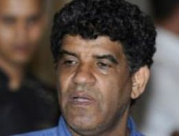 Libya, Senussi'nin iadesi için başvurdu