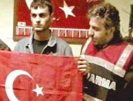 Samast'la skandal poz terfi ettirdi!