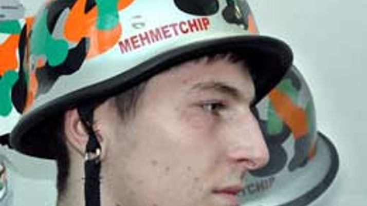 Uyuyan askeri MehmetChip uyandıracak