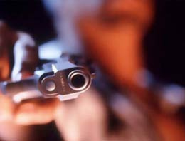 Eşini arayan koca vahşetle karşılaştı!