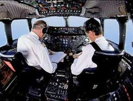 Pilotun çay keyfi uçuşu erteledi!