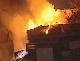 İstanbul Maltepe'de yangın!