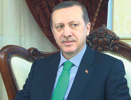 Erdoğan tankın topun üzerine çıktı