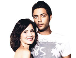 İki ünlü oyuncu diziden kovuldu