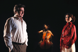 Nazım Hikmet dizeleriyle sahnede