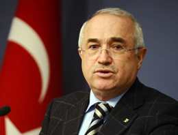 Tutanakları tek tek okuyorum