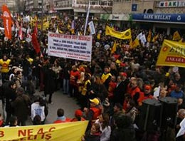 Söyledikleri marş suç sayıldı!