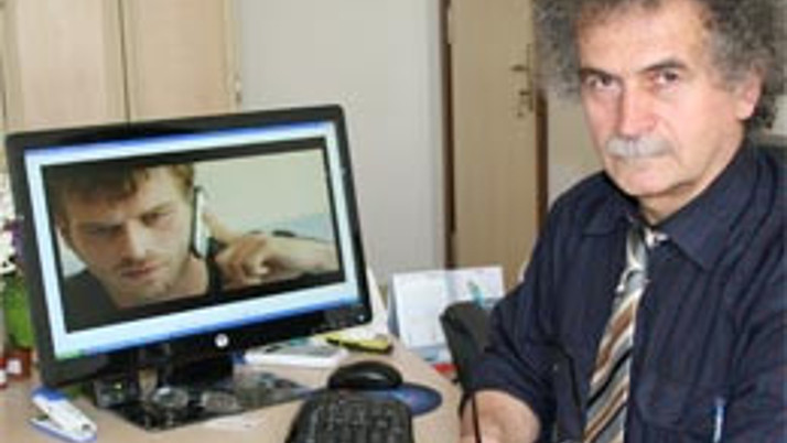 Kıvanç Tatlıtuğ'un yaptığına bak